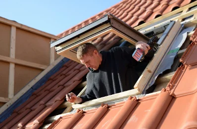 Pose de fenêtres de toit Velux à Técou